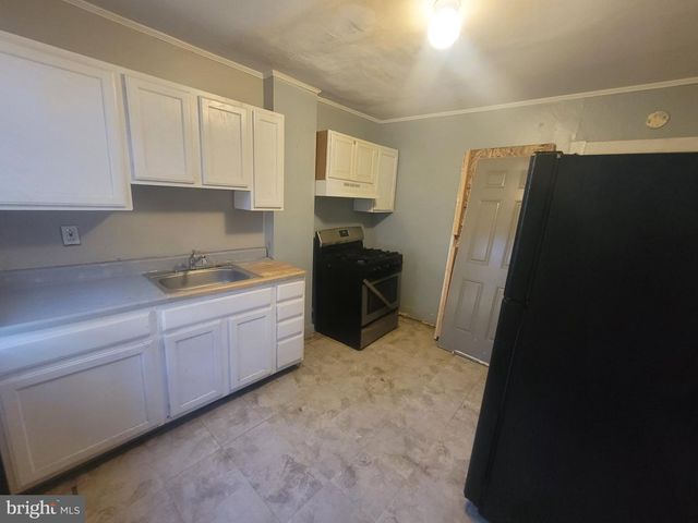 1534 N CAREY ST, Baltimore, MD 21217