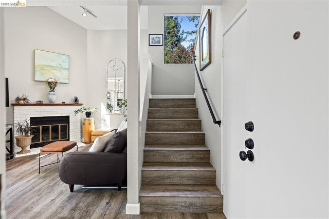 3687 Maple AVE 9, Oakland, CA 94602