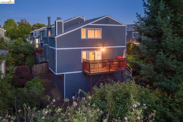 3687 Maple AVE 9, Oakland, CA 94602