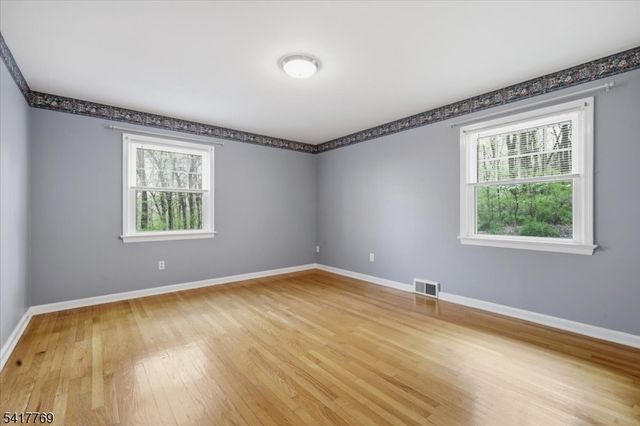 9 Henderson Hill Rd, Union Twp., NJ 08827
