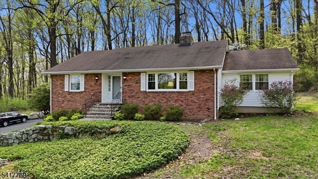 9 Henderson Hill Rd, Union Twp., NJ 08827