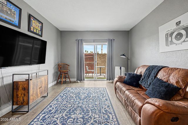 357 E THOMAS Road A105, Phoenix, AZ 85012