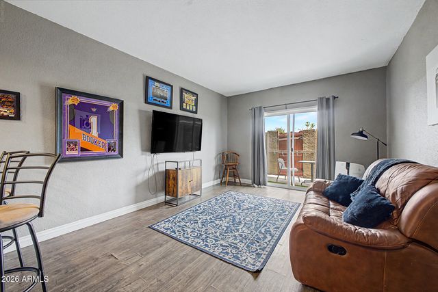 357 E THOMAS Road A105, Phoenix, AZ 85012