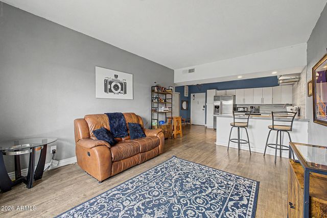357 E THOMAS Road A105, Phoenix, AZ 85012