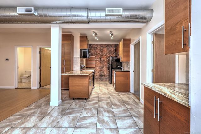 844 Grand Avenue 2, New Haven, CT 06511