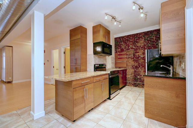 844 Grand Avenue 2, New Haven, CT 06511