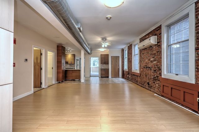 844 Grand Avenue 2, New Haven, CT 06511