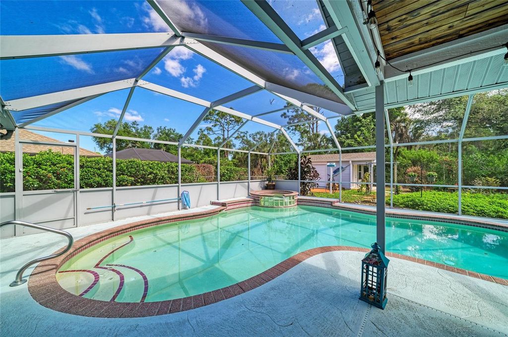 Image 34 of property listing at 238 WOODINGHAM TRAIL, Venice, FL 34292