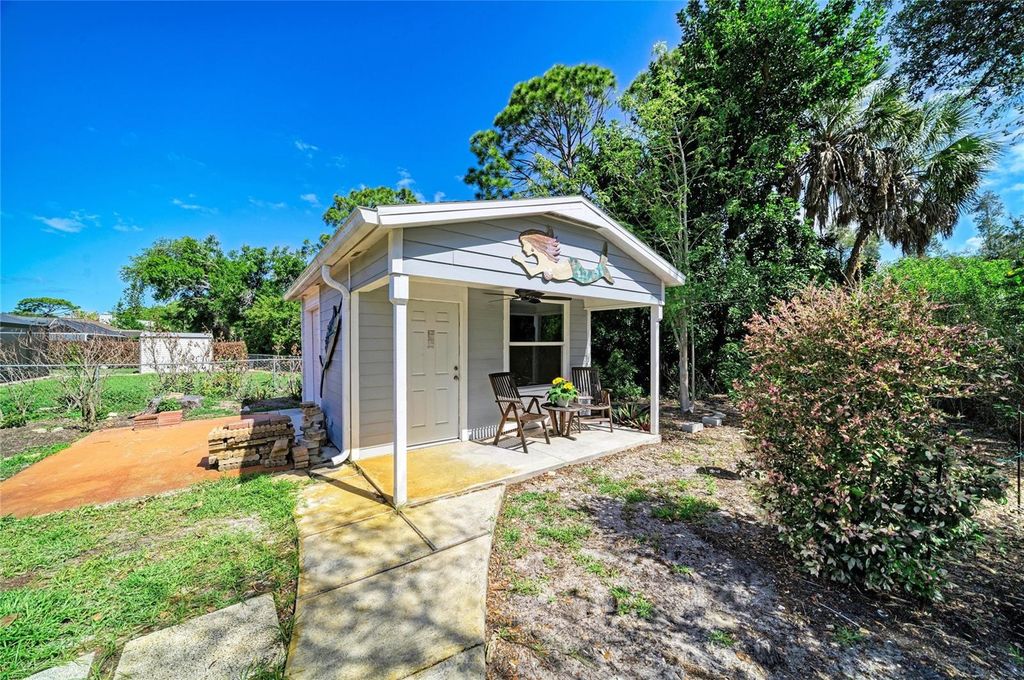 Image 36 of property listing at 238 WOODINGHAM TRAIL, Venice, FL 34292