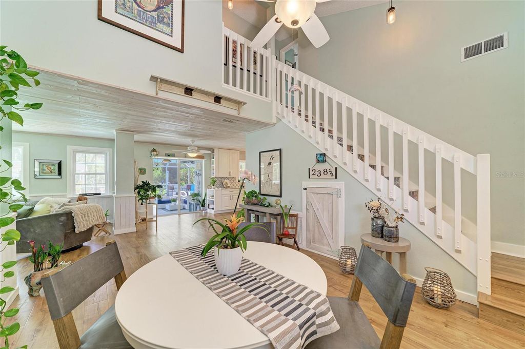 Image 5 of property listing at 238 WOODINGHAM TRAIL, Venice, FL 34292