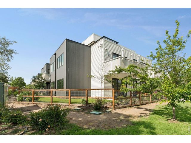 3261 Airport Rd D-102, Boulder, CO 80301