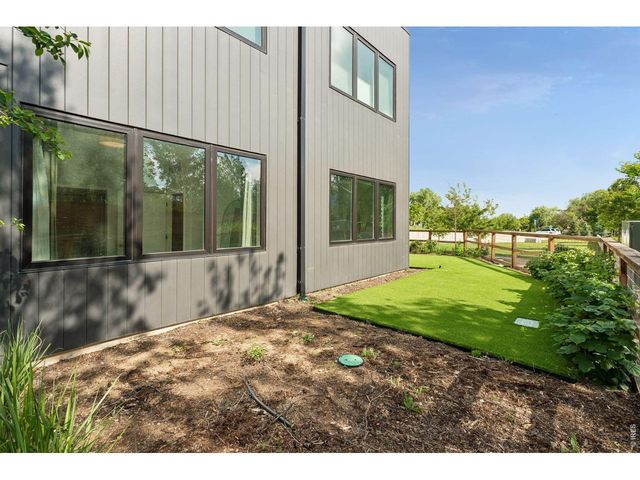 3261 Airport Rd D-102, Boulder, CO 80301