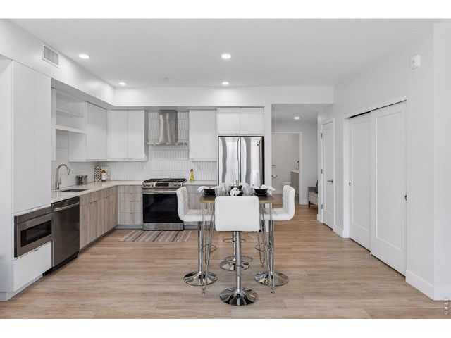 3261 Airport Rd D-102, Boulder, CO 80301