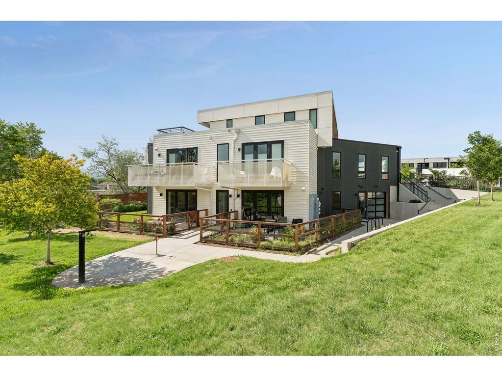 3261 Airport Rd D-102, Boulder, CO 80301