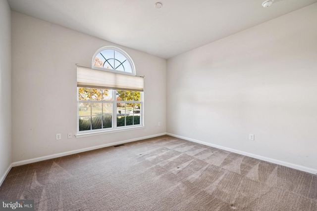 49 PINTAIL DR, Glassboro, NJ 08028