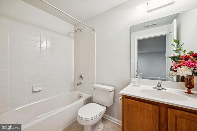 49 PINTAIL DR, Glassboro, NJ 08028