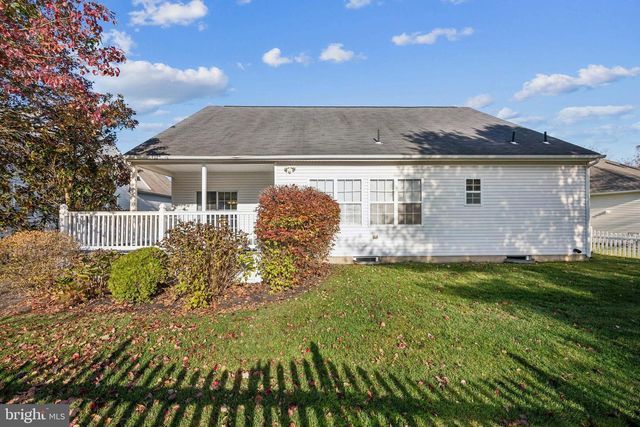 49 PINTAIL DR, Glassboro, NJ 08028