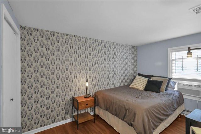 105 AUTUMN DR, Lititz, PA 17543