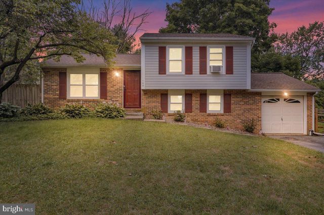 105 AUTUMN DR, Lititz, PA 17543
