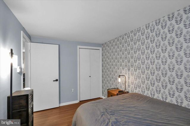 105 AUTUMN DR, Lititz, PA 17543