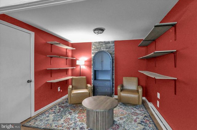 105 AUTUMN DR, Lititz, PA 17543