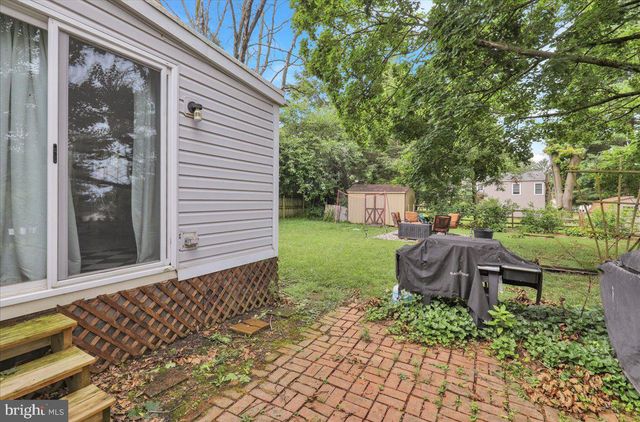 105 AUTUMN DR, Lititz, PA 17543