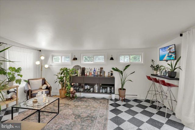 105 AUTUMN DR, Lititz, PA 17543