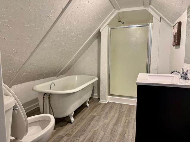 869 Lawson Avenue E, Saint Paul, MN 55106