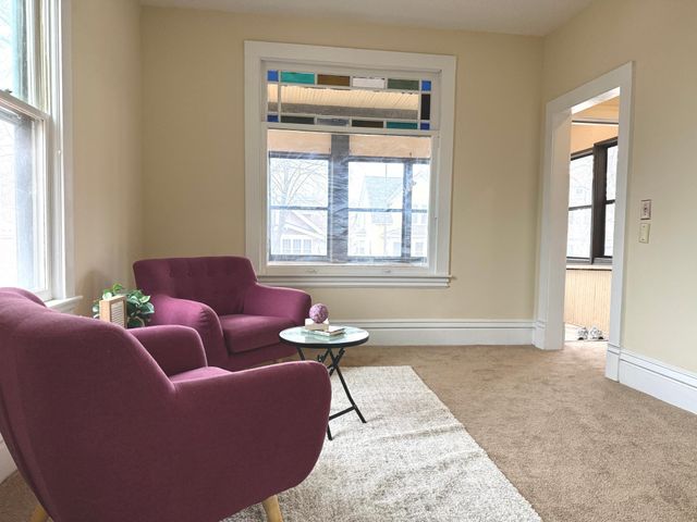 869 Lawson Avenue E, Saint Paul, MN 55106