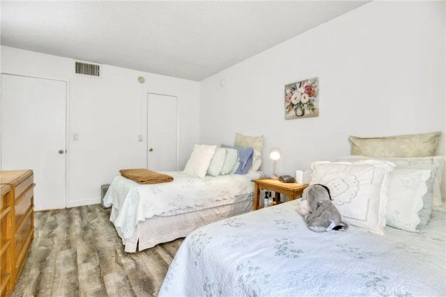 15155 Sherman Way 14, Van Nuys, CA 91405