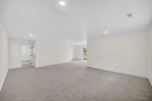 2902 Prairieside Place, Norwalk, IA 50211