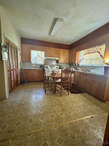 1322 Rosa L Parks Avenue, Montgomery, AL 36108