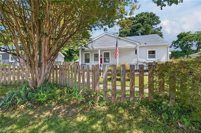 3608 Essex CIR, Norfolk, VA 23513