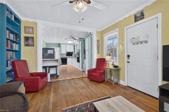 3608 Essex CIR, Norfolk, VA 23513