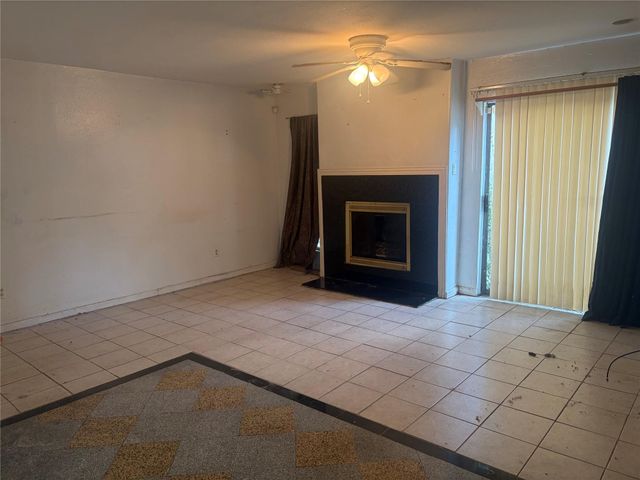 6701 Sands Point Drive 63, Houston, TX 77074