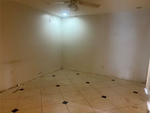 6701 Sands Point Drive 63, Houston, TX 77074