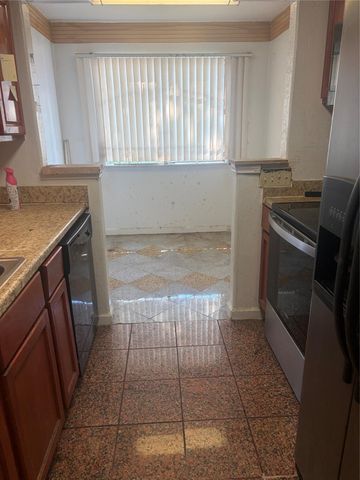 6701 Sands Point Drive 63, Houston, TX 77074