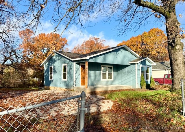 1042 N Valley Drive, Sand Springs, OK 74063