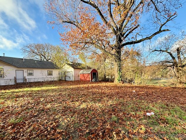 1042 N Valley Drive, Sand Springs, OK 74063