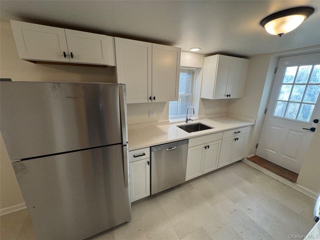 24 Vassar Street B, Poughkeepsie, NY 12601
