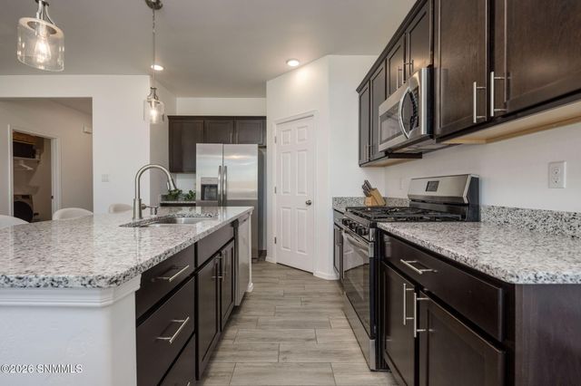 6109 Montgomery Road, Las Cruces, NM 88012