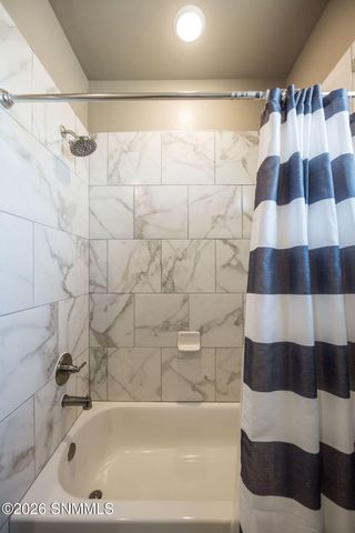 6109 Montgomery Road, Las Cruces, NM 88012