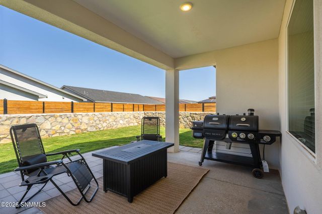 6109 Montgomery Road, Las Cruces, NM 88012
