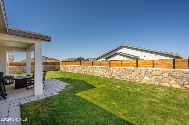 6109 Montgomery Road, Las Cruces, NM 88012