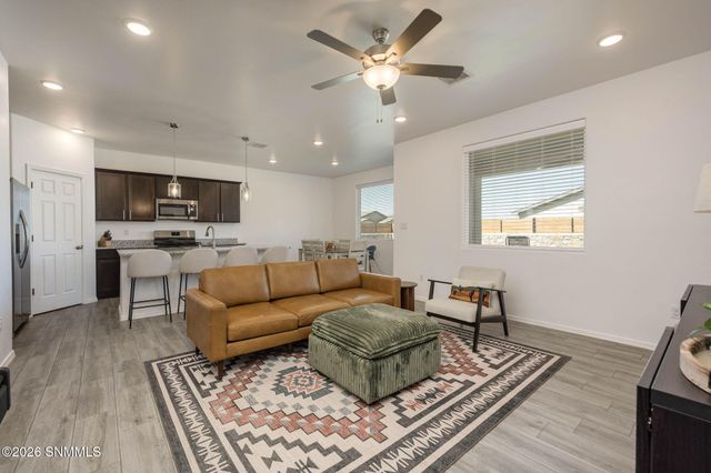 6109 Montgomery Road, Las Cruces, NM 88012