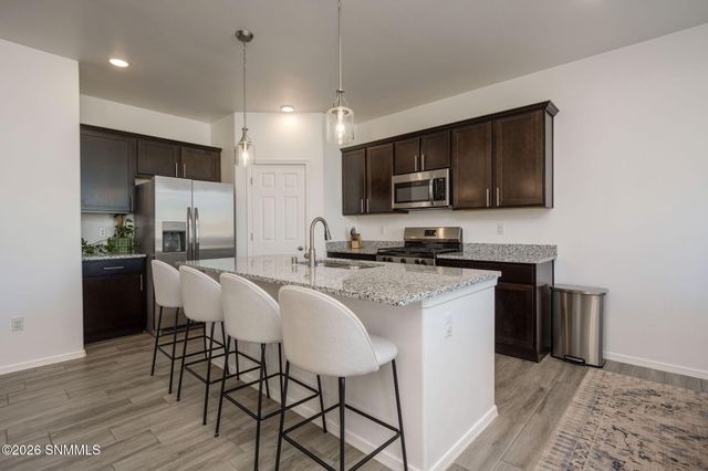 6109 Montgomery Road, Las Cruces, NM 88012