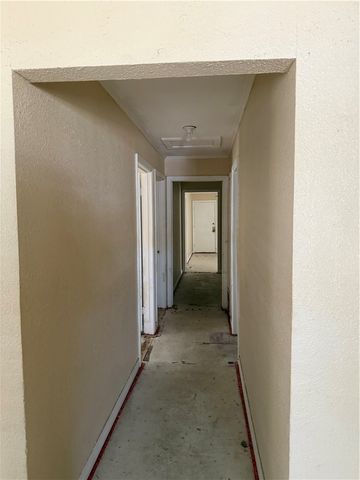 5725 Kimbrough Dr, Corpus Christi, TX 78412