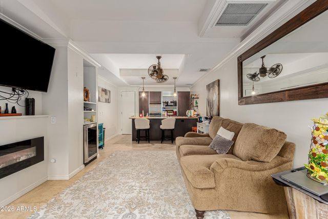 7137 E RANCHO VISTA Drive 1008, Scottsdale, AZ 85251