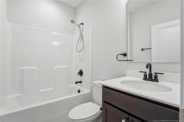 170 Mullingar Drive, Carthage, NC 28327