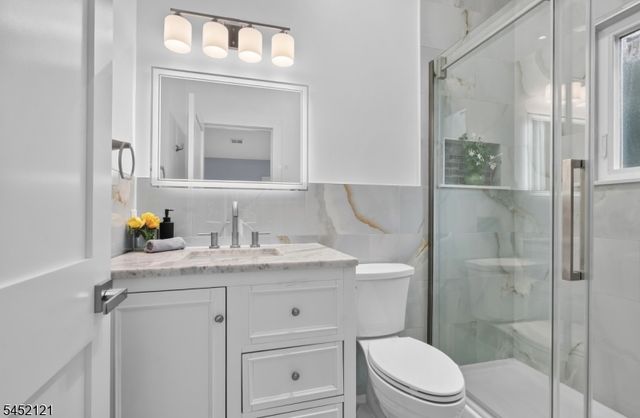 912 Spruce Trl, Stillwater Twp., NJ 07860